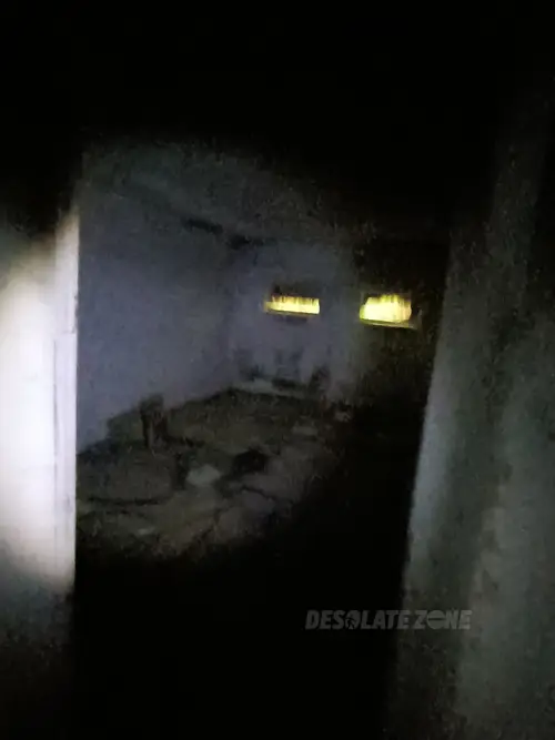 Opuszczone biuro - zdjęcie 10/15