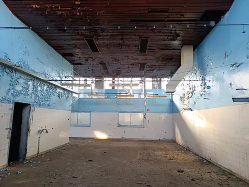 Opuszczony budynek szpitala - photo 6/40