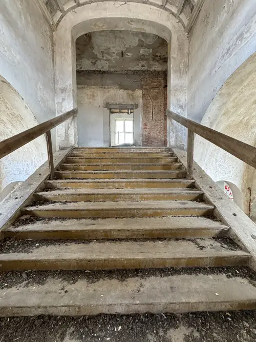 Opuszczony internat - zdjęcie 4/8