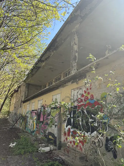 Opuszczone budynki szpitala psychiatrycznego srebrniki, Gdańsk - zdjęcie 19/42
