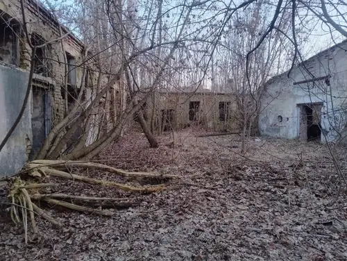 Opuszczony zakład - zdjęcie 1/19