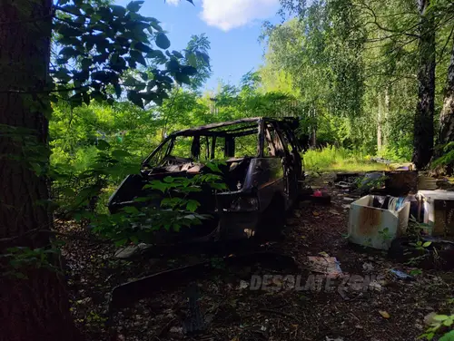 Opuszczony mechanik samochodowy