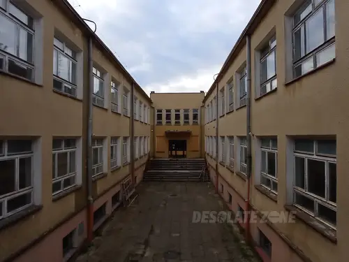 Technikum Kolejowe - photo 1/5