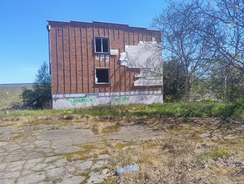 Opuszczone gospodarstwo - zdjęcie 7/14