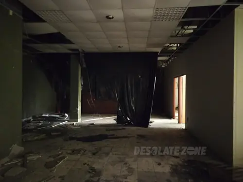 Hale targowe i biurowiec