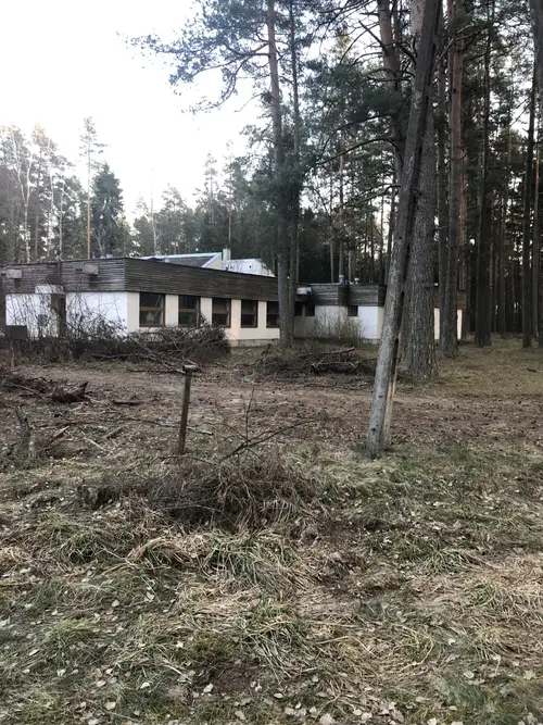 Opuszczony ośrodek wypoczynkowy - zdjęcie 8/10