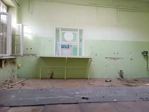 Opuszczony budynek szpitala - photo 24/40