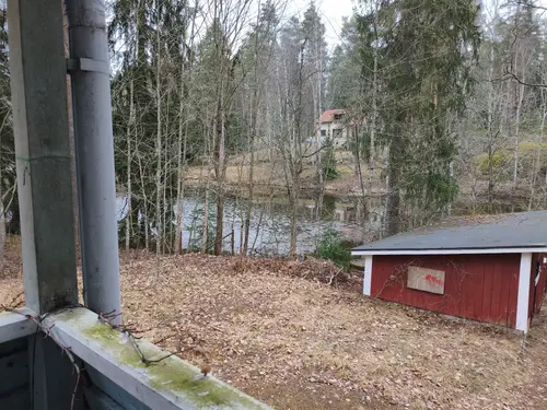 Domek nad stawem - zdjęcie 7/8