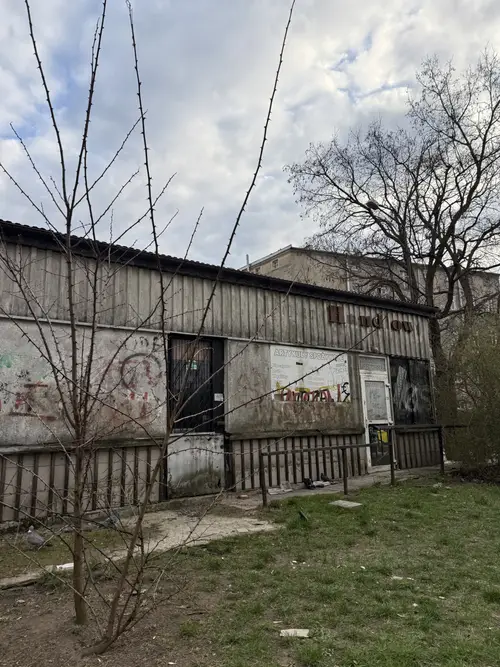 Opuszczony sklep spożywczy - zdjęcie 3/13