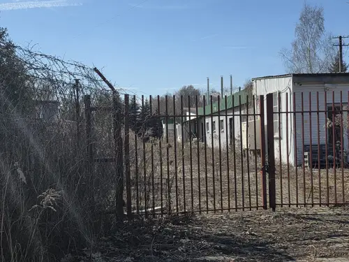 opuszczony budynek - zdjęcie 1/4