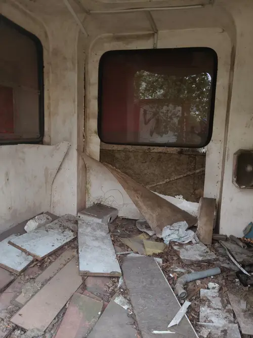 Opuszczone budki kioskowe - photo 1/3