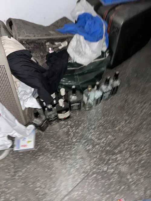Opuszczona fabryka manekinów i rekwizytów reklamowych - photo 25/137