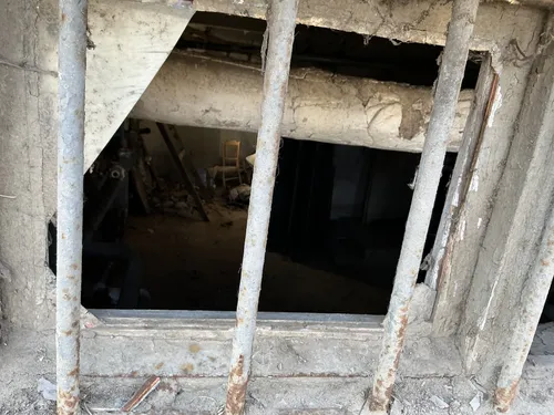 Dwie opuszczone kamienice na osiedlu