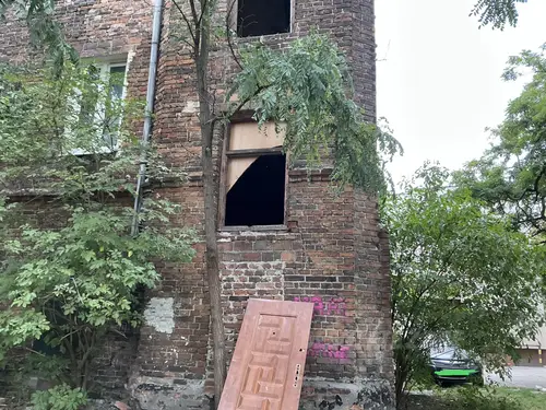 Opuszczona kamienica - photo 3/6