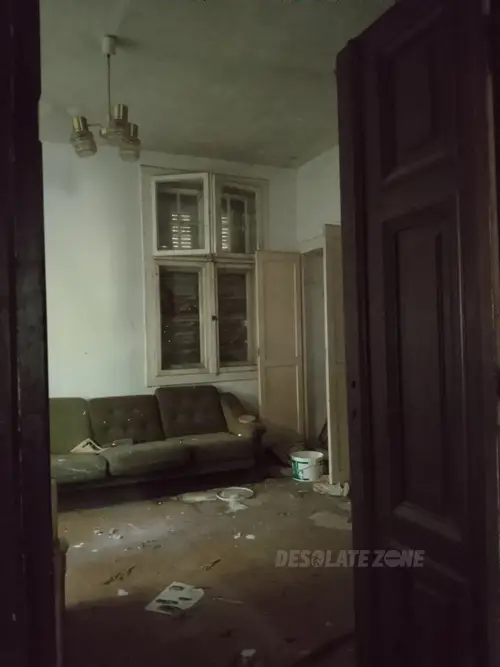 Opuszczony dom ze stodołą - zdjęcie 66/98