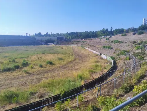 Opuszczony stadion - zdjęcie 7/18