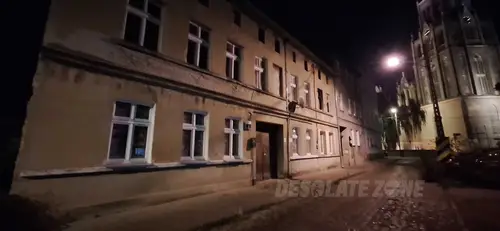 Opuszczona kamienica - zdjęcie 1/1