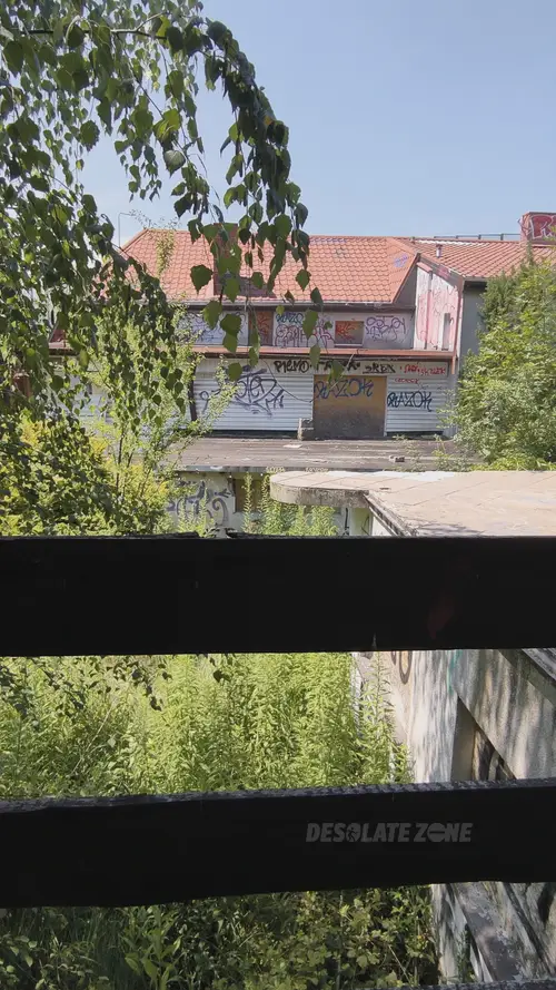 Duża opuszczona posesja - zdjęcie 15/47