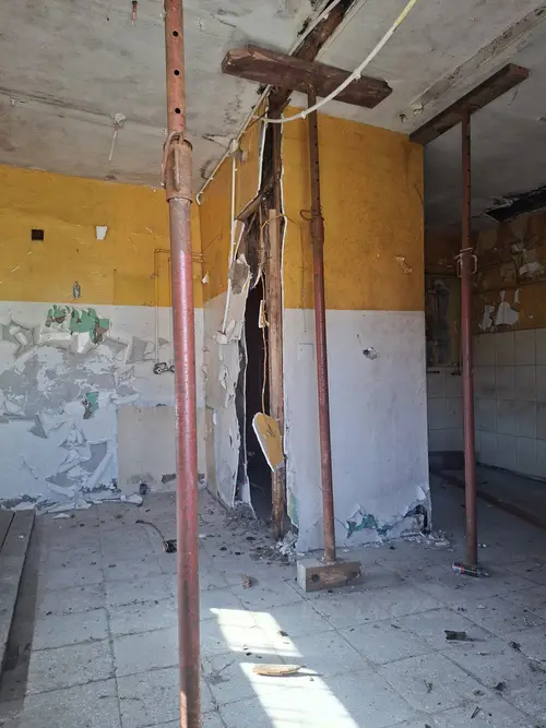 Opuszczona smażalnia ryb - zdjęcie 1/3