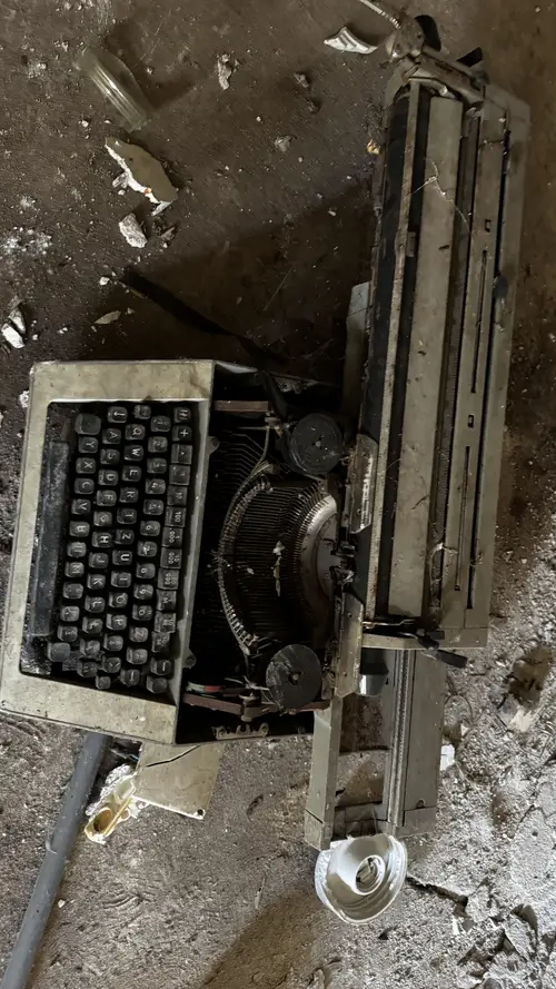 Brama pałacowa z piekarnią i stajnią - zdjęcie 7/31