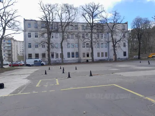 Opuszczona przychodnia wojskowa. - photo 16/48