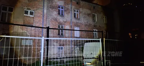 Opuszczonej kamienicy na niemierzyńskiej. - photo 2/3
