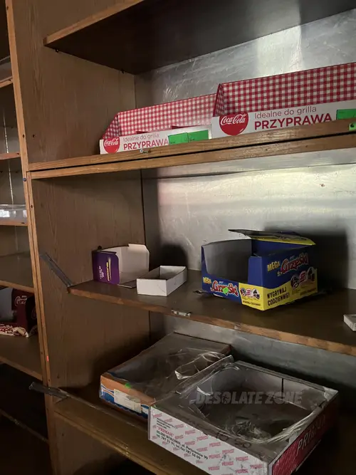 Opuszczony sklep spożywczy - photo 7/26