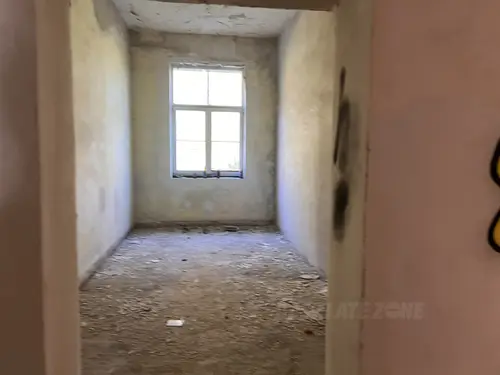 Opuszczony Motel / Koszary