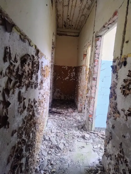 Opuszczone hale i piwnice - zdjęcie 7/12