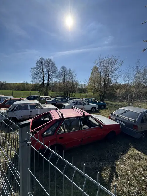 Cmentarzysko aut - zdjęcie 37/39