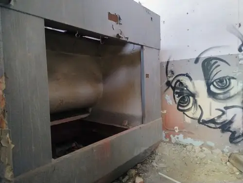 Opuszczony zakład - zdjęcie 8/19