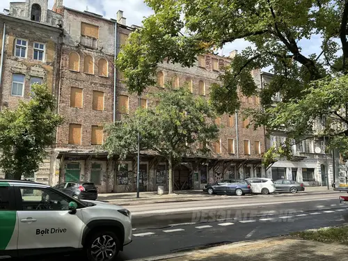 Opuszczona kamienica Arona Tursza - zdjęcie 2/4
