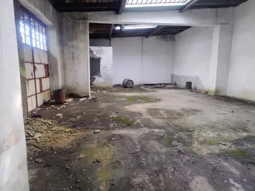 Opuszczony budynek - zdjęcie 4/6