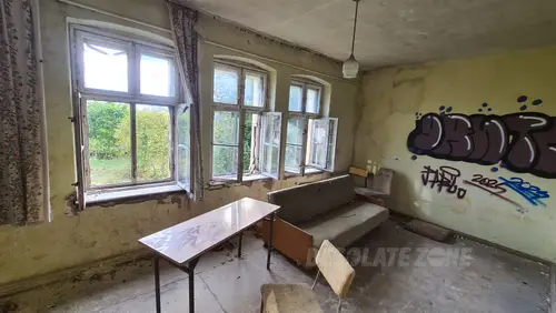 Opuszczony sierociniec, Wierzchucinek - zdjęcie 4/21