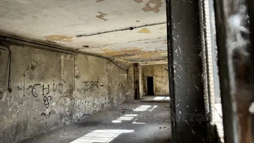 Brama pałacowa z piekarnią i stajnią - zdjęcie 11/31