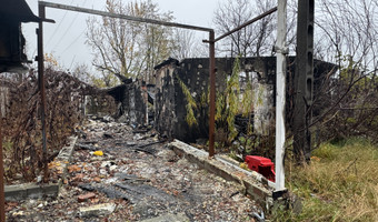 OPUSZCZONY SKLEP Z PŁYTKAMI,