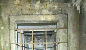 Bunkier c-30 na wzgórzu cubrijan - zdjęcie 3/4