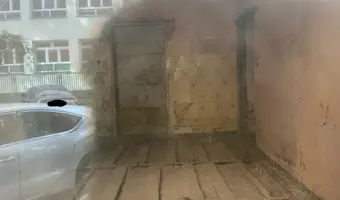 Opuszczona kamienica - zdjęcie 4/4