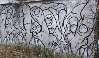Opuszczona stajnia.