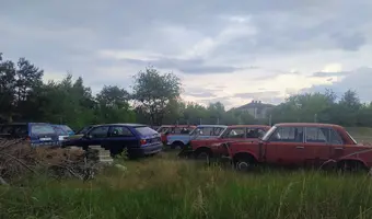 Cmentarzysko zabytkowych pojazdów - zdjęcie 2/4