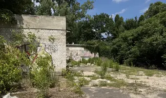 Opuszczona baza ogrodowa