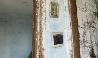Dwa opuszczone domki