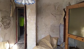 Opuszczony dom - zdjęcie 2/4