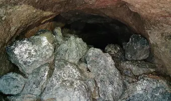 Tunel kolejowy pod Małym Wołowcem