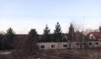 Opuszczony kompleks budynków