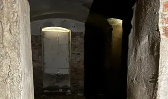 OPUSZCZONY DWORZEC KOLEJOWY- LUBAWKA(niem. Liebau)