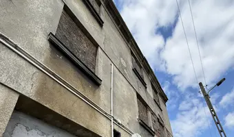 Opuszczona kamienica - zdjęcie 3/4