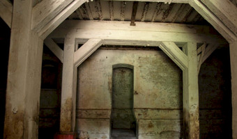 Zabytkowy fort - mewi szaniec, gdańsk