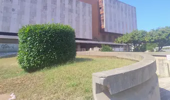 Opuszczona galeria handlowa