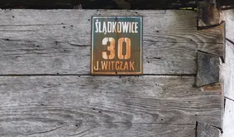 Ruiny domu i stodoły